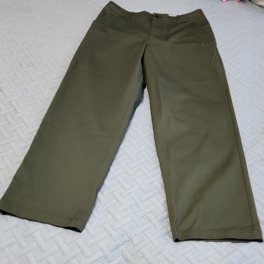 Nike Men's Olive Green Chinos